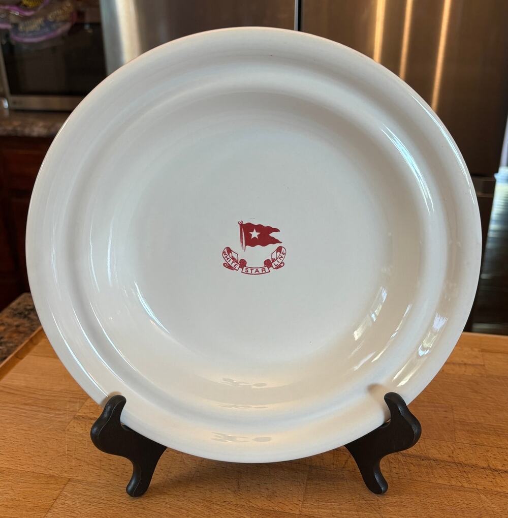 RMS Titanic White Star Line 3rd Class 9.5" Plate Exhibition Authentic Replica